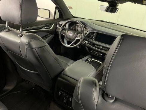 Used 2024 Buick Enclave Essence w/ Sport Touring Edition FWD image 33