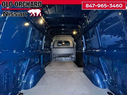 Used 2024 Mercedes-Benz Sprinter 2500 image 11