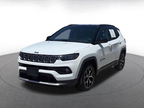 Used 2025 Jeep Compass Limited AWD/4WD image 7
