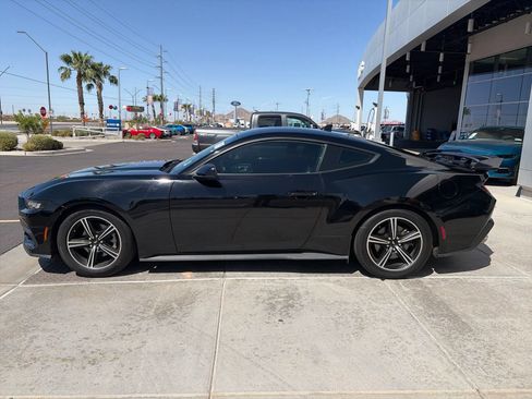 Used 2024 Ford Mustang Coupe RWD image 2