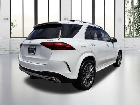 Used 2024 Mercedes-Benz GLE 350 4MATIC image 4