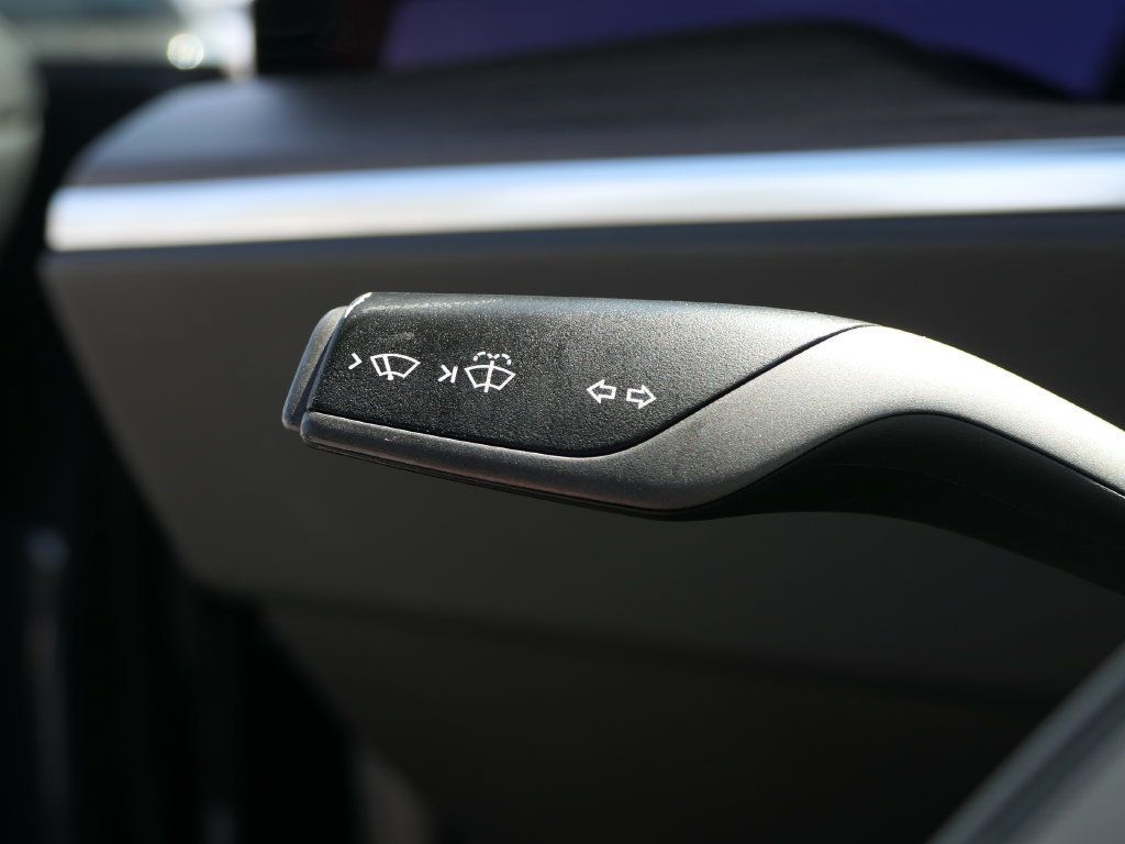 Used 2023 Tesla Model X AWD/4WD image 16