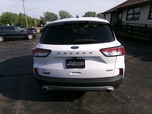 Used 2021 Ford Escape SE w/ Cold Weather Package AWD/4WD image 5