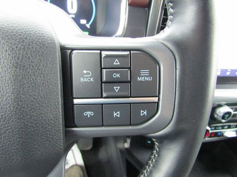 Used 2023 Ford F150 Lariat image 27