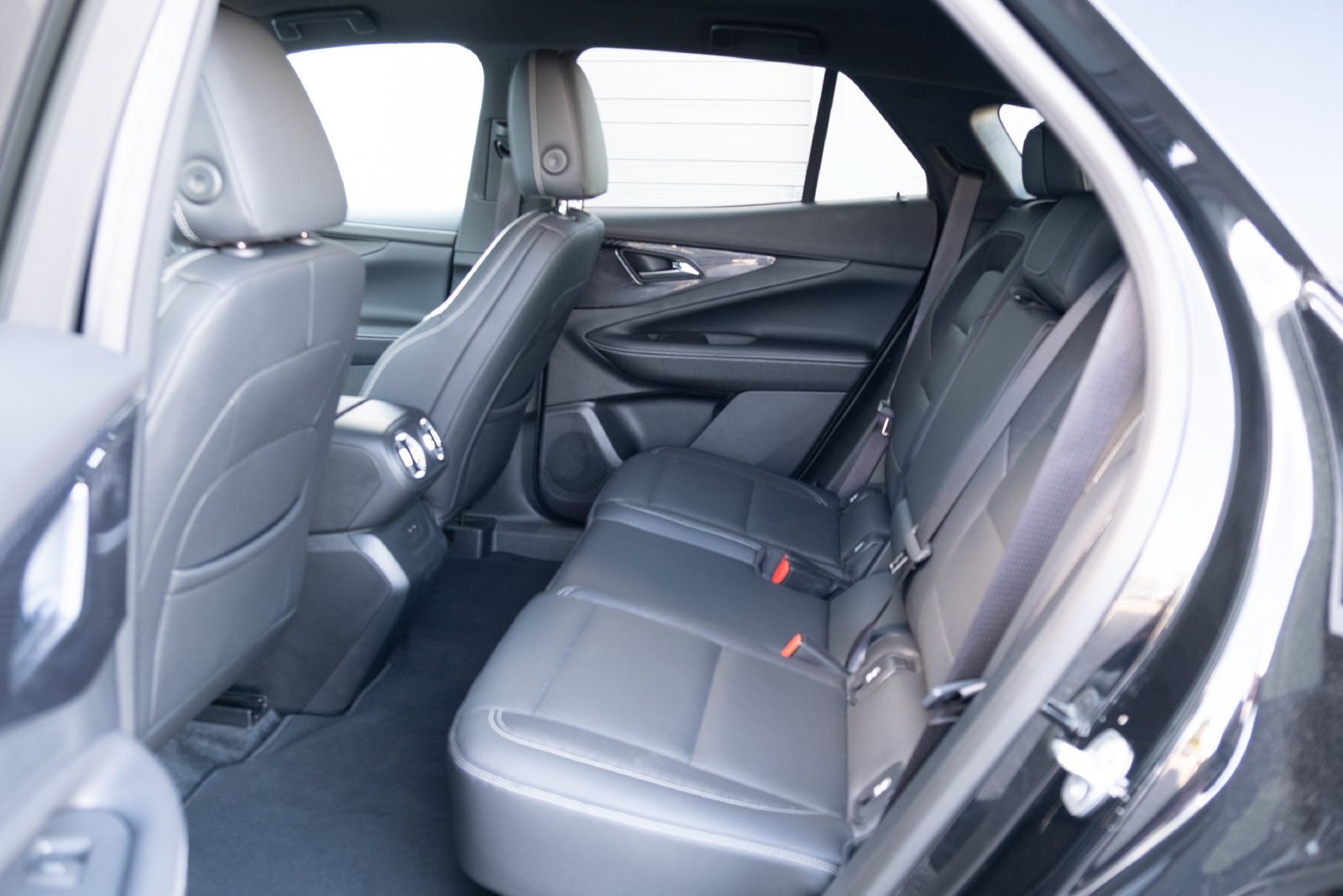 Used 2024 Chevrolet Blazer EV LT AWD/4WD image 15
