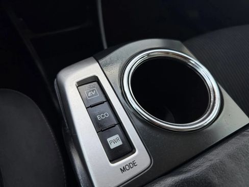 Used 2015 Toyota Prius V Three FWD image 34