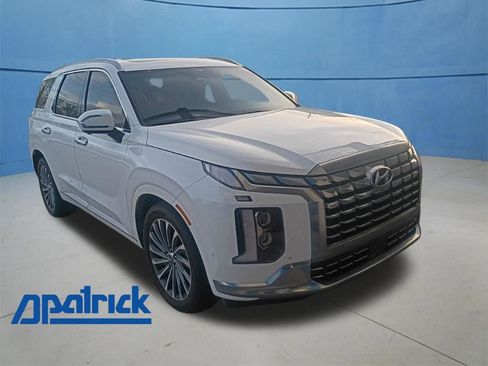 Used 2024 Hyundai Palisade Calligraphy image 1