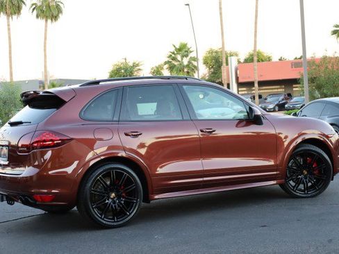 Used 2013 Porsche Cayenne GTS image 20