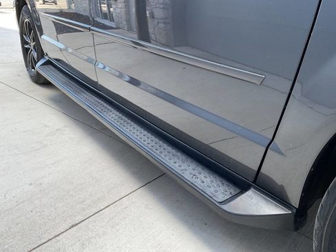 Used 2016 Dodge Grand Caravan SXT image 14