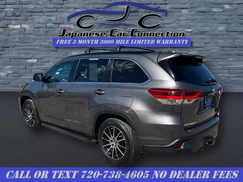 Used 2017 Toyota Highlander SE AWD/4WD image 5