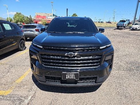 Used 2026 Chevrolet Traverse LT w/ Midnight/Sport Edition AWD/4WD image 9