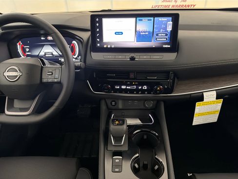 New 2026 Nissan Rogue Platinum w/ Platinum Premium Package image 19