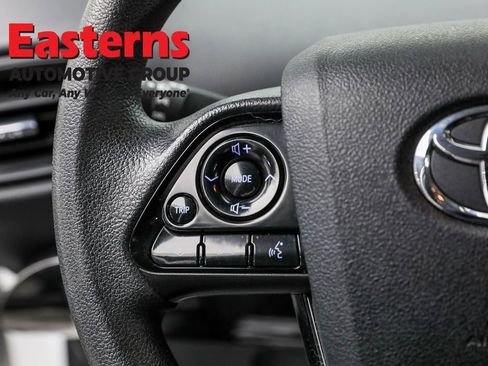 Used 2022 Toyota Prius LE image 15
