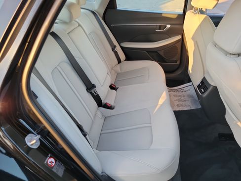 Certified 2023 Hyundai Sonata SEL w/ Convenience Package image 21