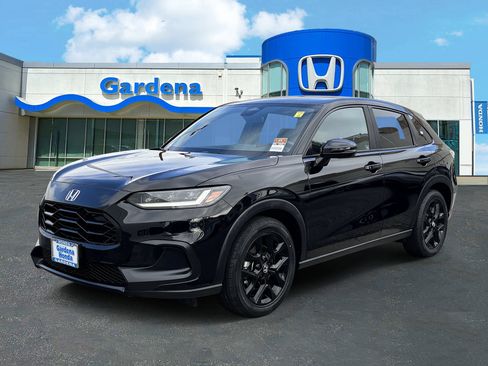 Certified 2024 Honda HR-V Sport image 3