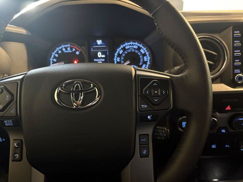 Used 2023 Toyota Tacoma TRD Off-Road w/ Technology Package AWD/4WD image 30