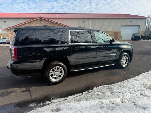 Used 2018 GMC Yukon XL SLT image 4