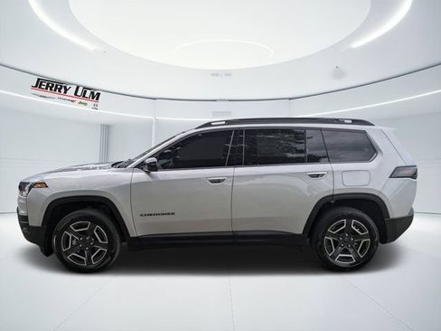 New 2026 Jeep Cherokee Laredo AWD/4WD image 6