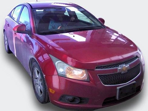 Used 2013 Chevrolet Cruze LT image 3