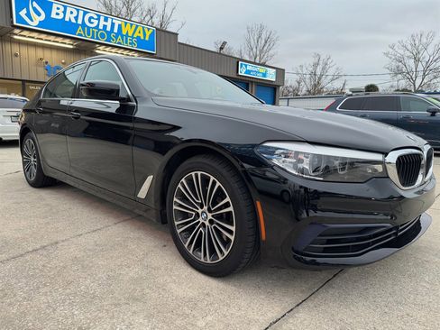 Used 2020 BMW 530i w/ Convenience Package RWD image 3