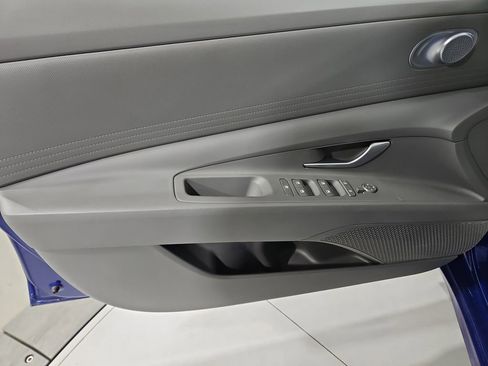 Certified 2024 Hyundai Elantra SEL image 12