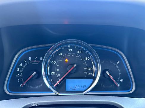 Used 2015 Toyota RAV4 Limited FWD image 25