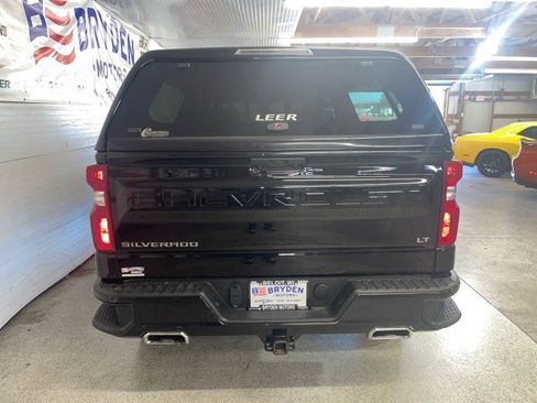 Used 2022 Chevrolet Silverado 1500 LT Trail Boss w/ Convenience Package II image 4