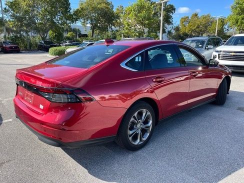 Used 2023 Honda Accord EX image 4