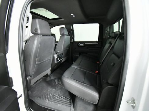 Used 2025 Chevrolet Silverado 3500 LTZ w/ LTZ Plus Package image 25