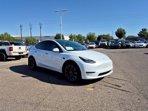 Used 2022 Tesla Model Y Performance AWD/4WD image 7