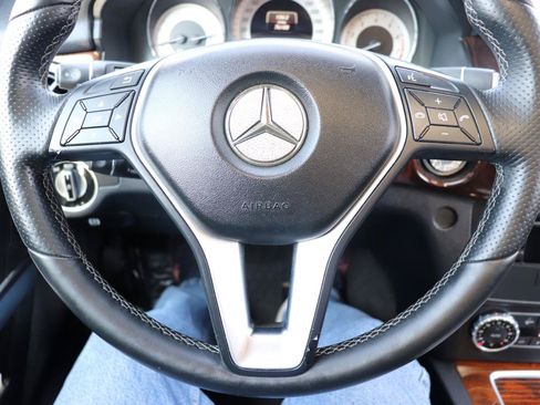 Used 2015 Mercedes-Benz GLK 350 4MATIC image 28
