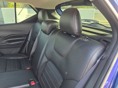 Used 2019 Nissan Kicks SR w/ SR Premium Package FWD image 30
