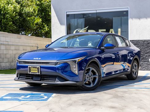 Used 2025 Kia K4 FWD image 5