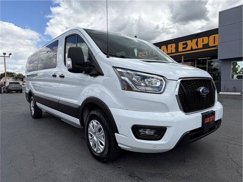 Used 2023 Ford Transit 350 XLT RWD image 29