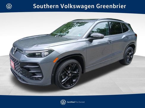 Used 2026 Volkswagen Tiguan SE R-Line FWD image 1