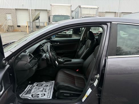 Used 2020 Honda Insight Touring image 16
