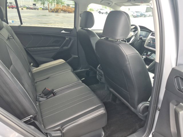 Used 2024 Volkswagen Tiguan SE AWD/4WD image 13