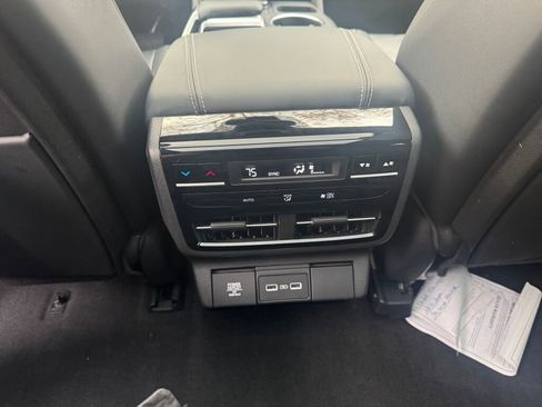 Certified 2023 Acura MDX SH-AWD w/ Technology Package image 18