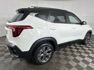 Used 2024 Kia Seltos S AWD/4WD video 3