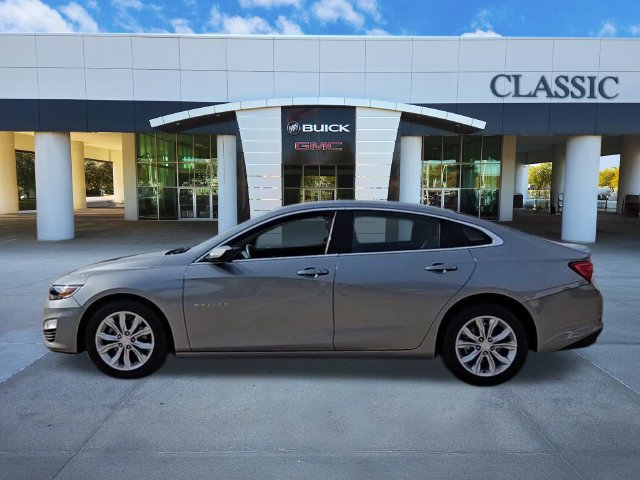Used 2025 Chevrolet Malibu LT FWD image 5
