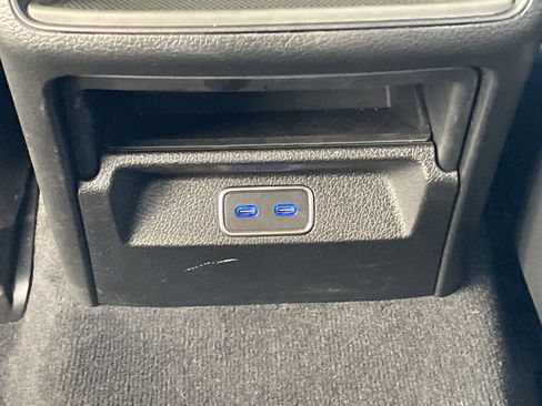 Certified 2025 Mercedes-Benz GLE 450 4MATIC image 41