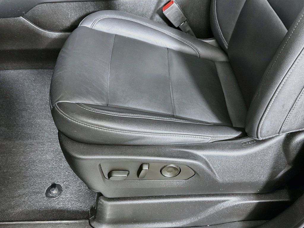 Used 2021 Chevrolet Tahoe Z71 AWD/4WD image 19