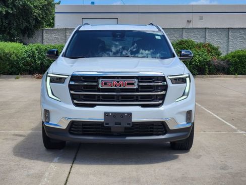 Used 2024 GMC Acadia Elevation w/ Luxury Package FWD image 2