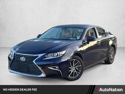 Used 2017 Lexus ES 350 w/ Luxury Package