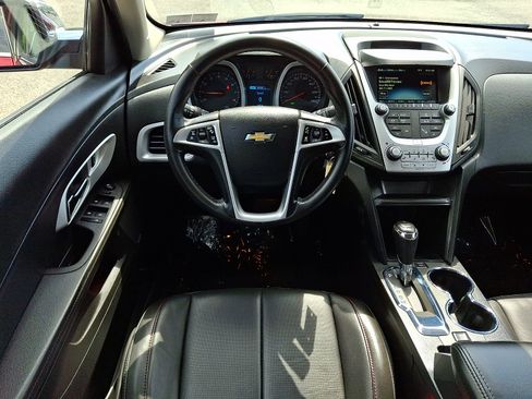 Used 2017 Chevrolet Equinox Premier w/ Enhanced Convenience Package AWD/4WD image 12