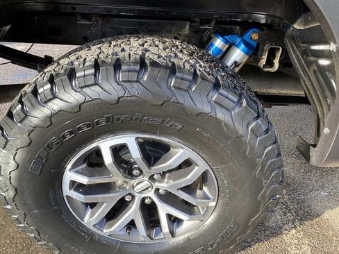 Used 2018 Ford F150 Raptor w/ Equipment Group 802A Luxury image 33