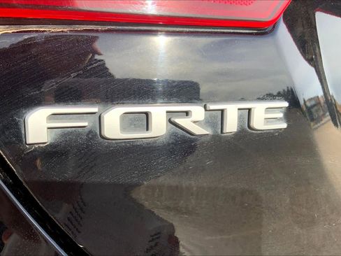 Used 2023 Kia Forte GT FWD image 31