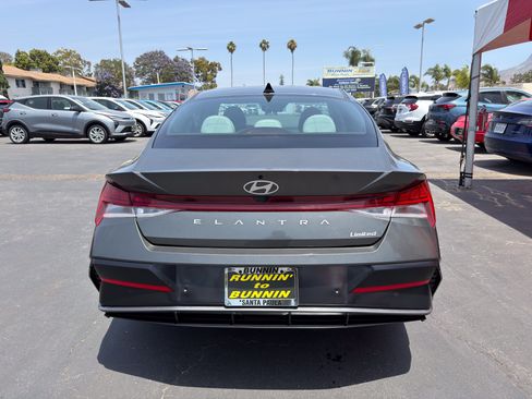 Used 2024 Hyundai Elantra Limited FWD image 7