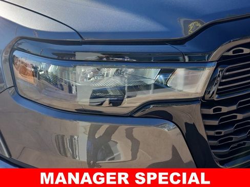 New 2026 RAM 1500 4x4 Crew Cab image 34