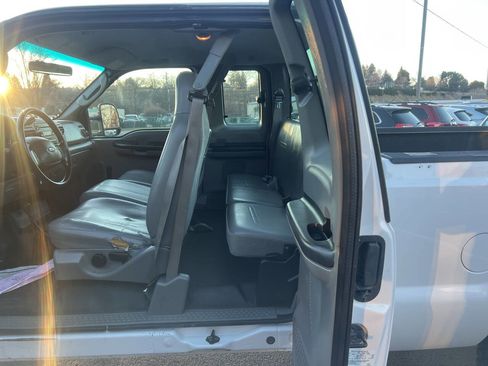 Used 2007 Ford F250 XL image 12